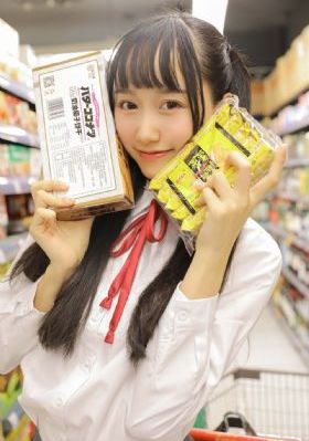 卫国勇士_十万网红美女美酱